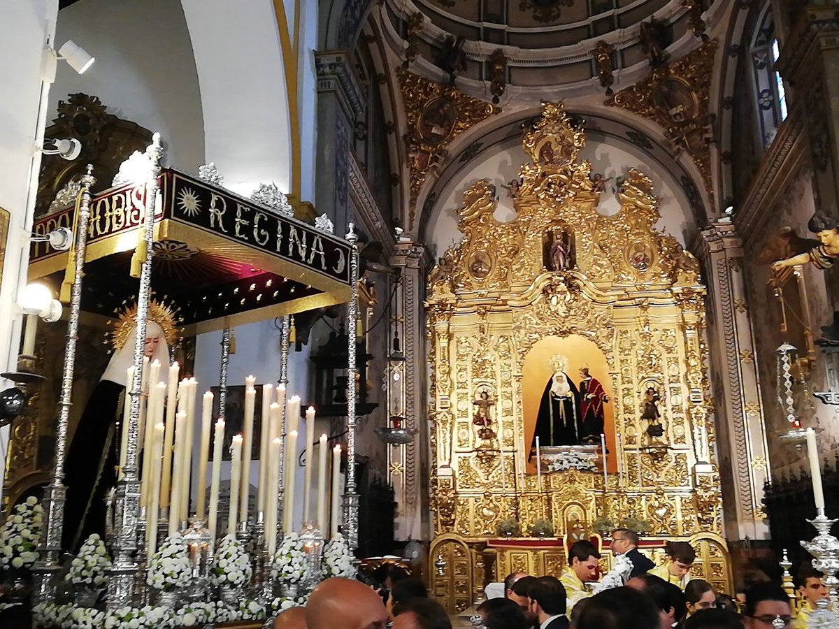 luzdepasionsev's tweet photo. Comienza la vuelta de la Virgen del Rosario de @hdaddemontesion a su capilla https://t.co/nUnpAPBHsq