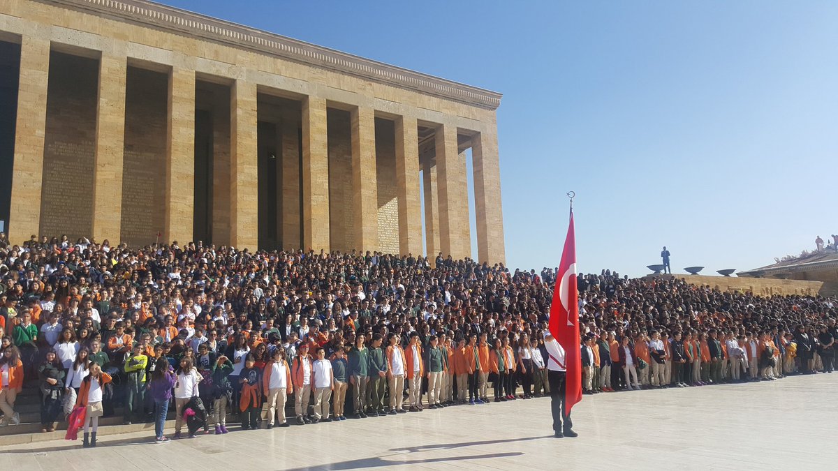 ..Ey büyük Atatürk! Açtığın yolda, gösterdiğin hedefe durmadan yürüyeceğimize ant içeriz.. #dogaanitkabirde <a href="/AliRizaLule/">Ali Rıza Lüle</a> <a href="/RaufAkan/">Rauf Akan</a> <a href="/DogaOkullari/">Doğa Koleji</a>