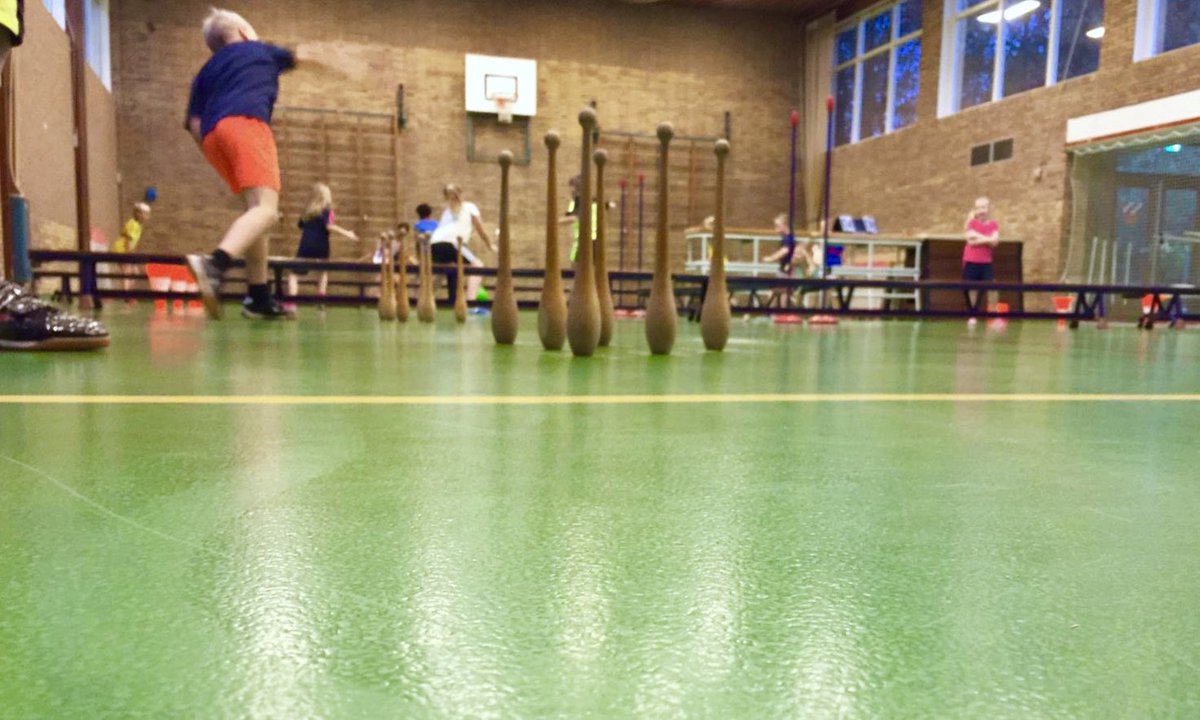HvdSG Eemsdelta (@hvdsg_eemsdelta) on Twitter photo Ook in Holwierde loopt de NSA goed. Deze week 19 kinderen die meededen aan voetbal, trefbal en bowlen! <a href="/HuisvoordeSport/">Huis voor de Sport</a> #blijfbewegen <a href="/SOOMarenland/">Stichting Openbaar Onderwijs Marenland</a> <a href="/Noordkwartier/">noordkwartier</a> Ook in Holwierde loopt de NSA goed. Deze week 19 kinderen die meededen aan voetbal, trefbal en bowlen! <a href="/HuisvoordeSport/">Huis voor de Sport</a> #blijfbewegen <a href="/SOOMarenland/">Stichting Openbaar Onderwijs Marenland</a> <a href="/Noordkwartier/">noordkwartier</a>
