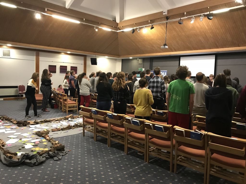 Our final morning together at SWYM conference. This morning we’re starting the morning with some sung worship together and then finishing our theme with the title ‘A ransom for many’. #swymconf #traineelife #notsowithyou #matthew20 #ransomformany