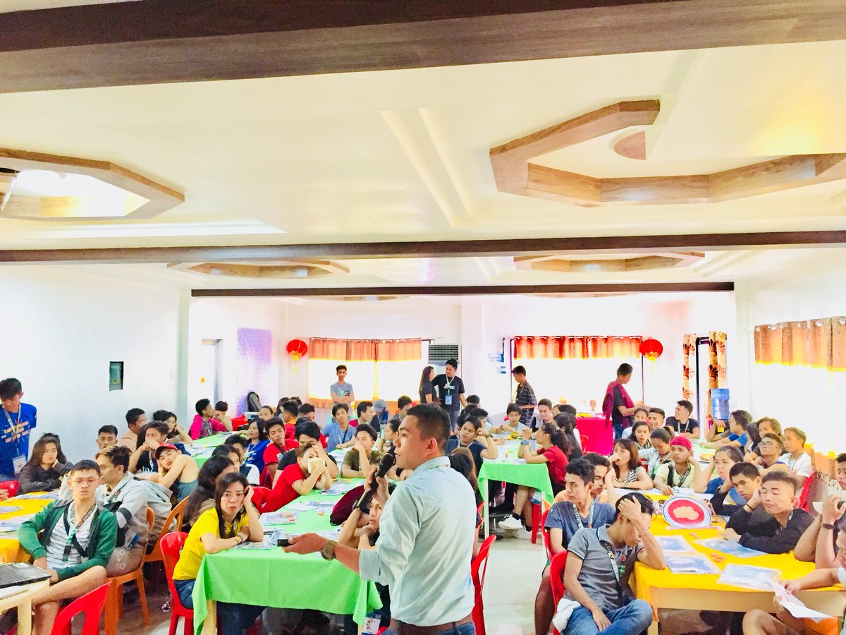 iamyourmarv's tweet photo. It’s an honor to talk in front of the active youth leaders of Brgy. Visayan Village, Tagum City during the 2018 Barangay Youth Congress. Big thanks to Hon.  Liezel Mae Tadian Cajes and the entire SK Council for the invitation! 😍⚡️👌

#parasasdgs #parasabayan #byc2018 https://t.co/jNDoPqcpAc