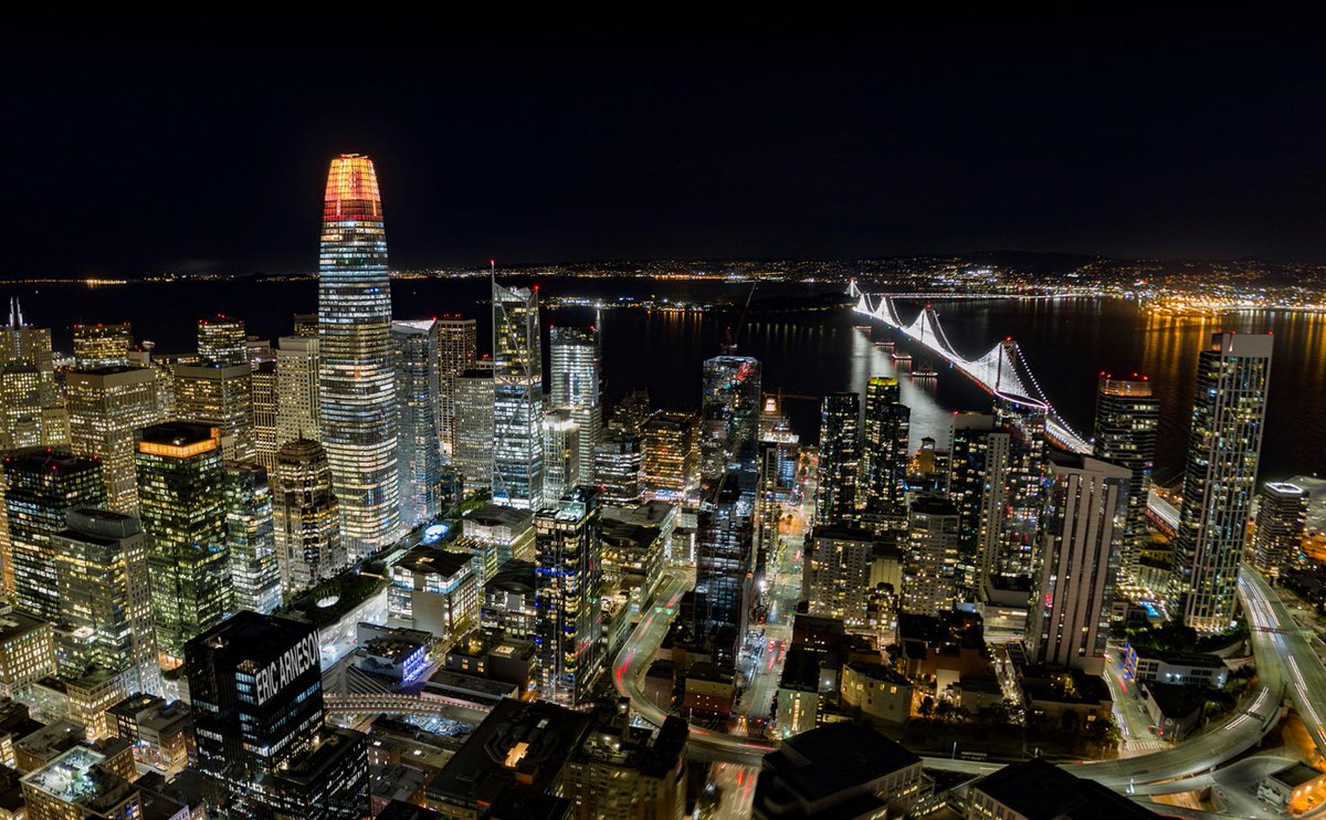 More Just another night in Mordor..... The Eye of Sauron from the view of a Nazgul. #halloween #lordoftherings #sauron #EyeOfSF #EyeOfSauron