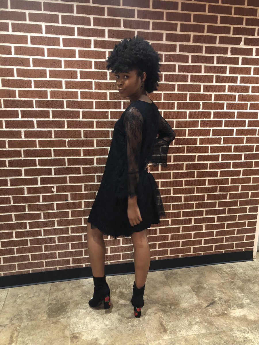 zanslater17's tweet photo. I’m an acquired taste, if you don’t like me acquire some taste😘🤔 #UAPB #UAPBHOCO2K18 https://t.co/9HZ2WRVuMM