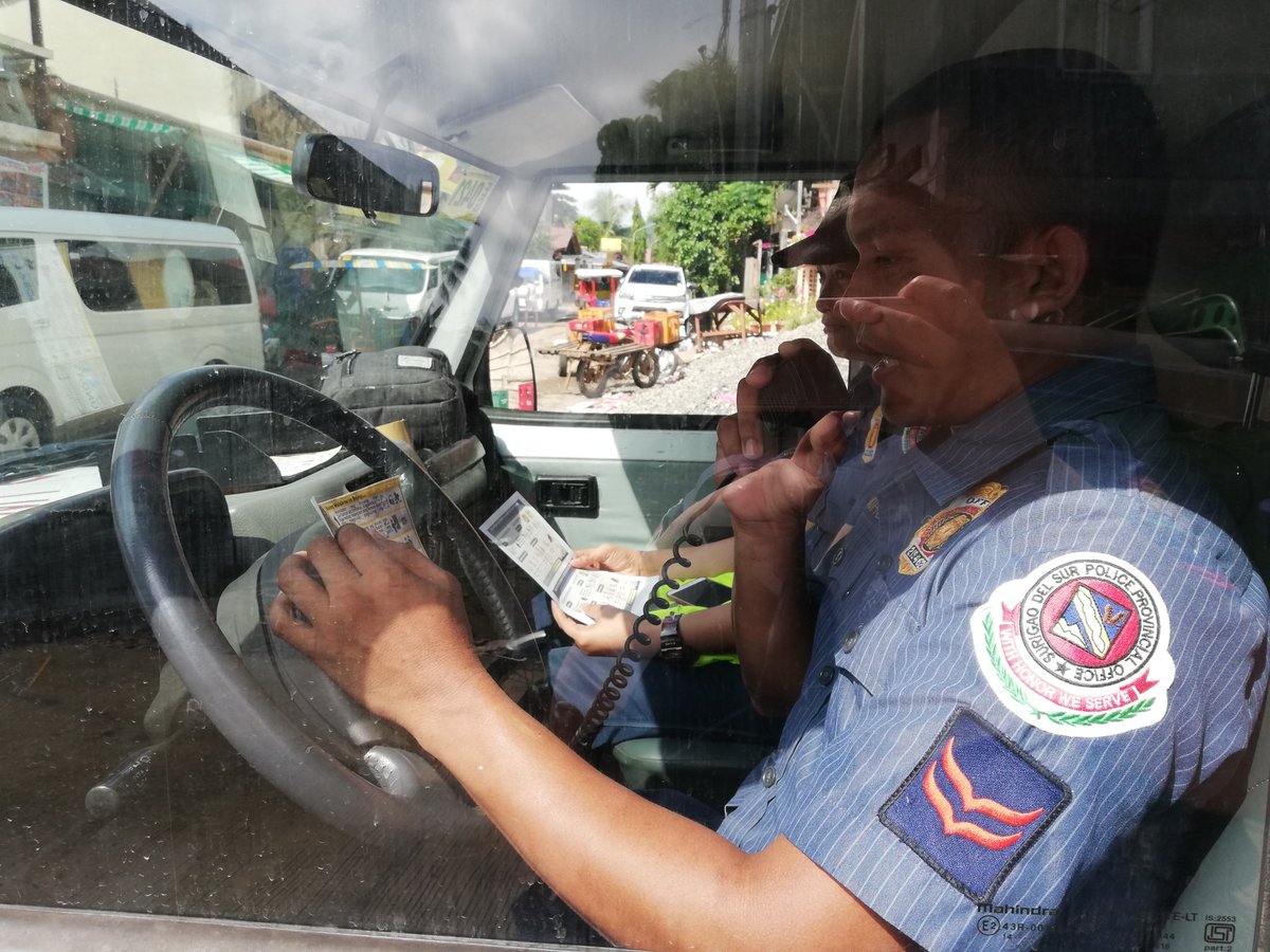 LingigMPS's tweet photo. November 1, 2018 

PNP Personnel of Lingig Municipal Police Station led by SPO3 Ada D Lapis, WCPD/HR PNCO conducted information dissemination thru RECOREDA and distribution of leaflets re UNDAS Safety Tips at the commercial area, Brgy. Poblacion, Lingig, Surigao del Sur. https://t.co/hdChWFK7AG