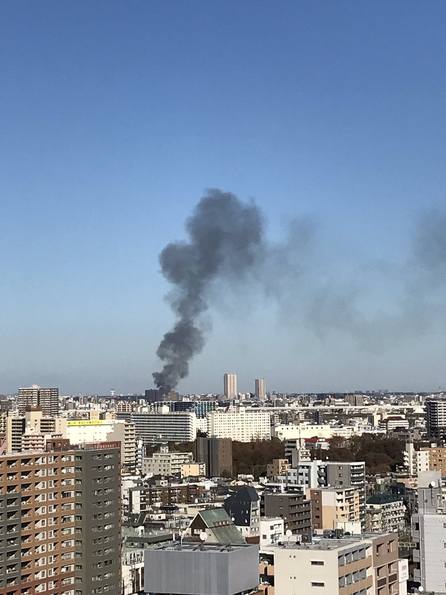 江戸川区東小岩で火事が起きている現場画像