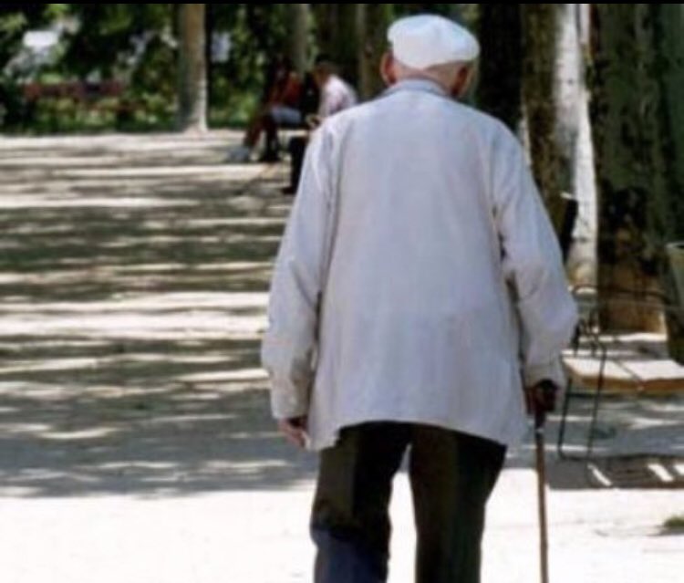 louarreola's tweet photo. En el #diamundialdelasciudades recordemos ¿cuantas veces nuestros #adultos mayores se han tropezado y lastimado por banquetas NO #accesibles y pavimentos en mal estado? La #accesibilidad es #beneficioparaTODOS ¿o acaso no vas a envejecer? https://t.co/RIgKEHp0W7