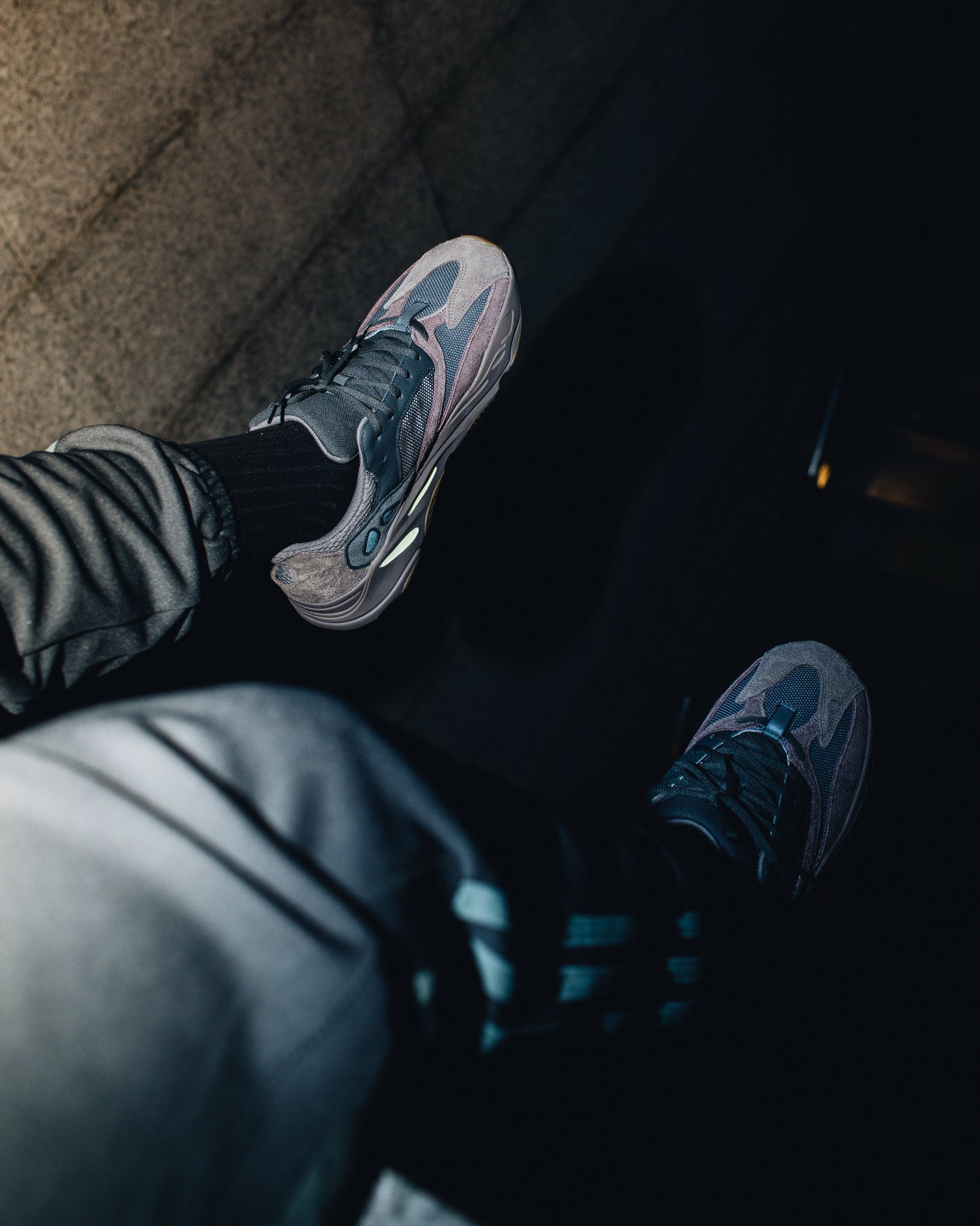 yeezy mauve 700 on feet