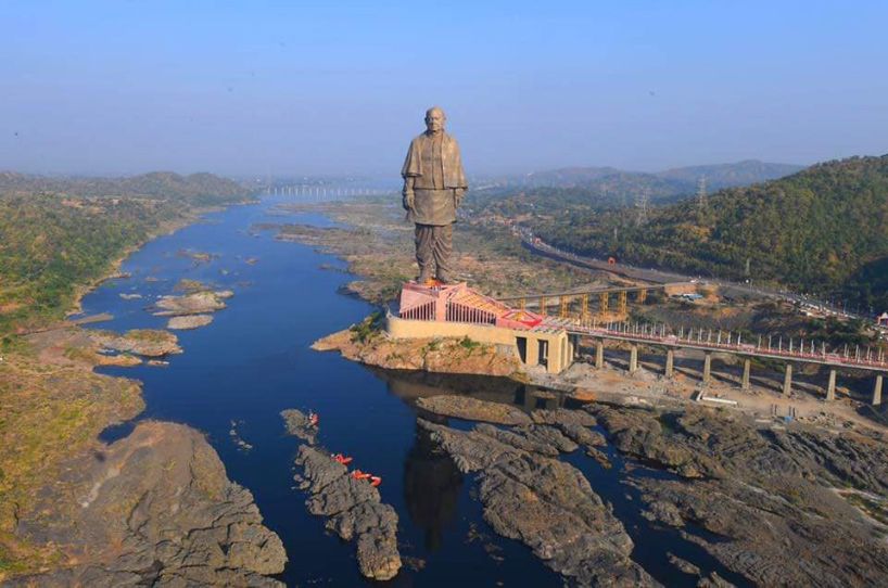 designboom's tweet photo. india has unveiled the world's tallest statue https://t.co/UpFwOdgFro https://t.co/ob0opwCYhx