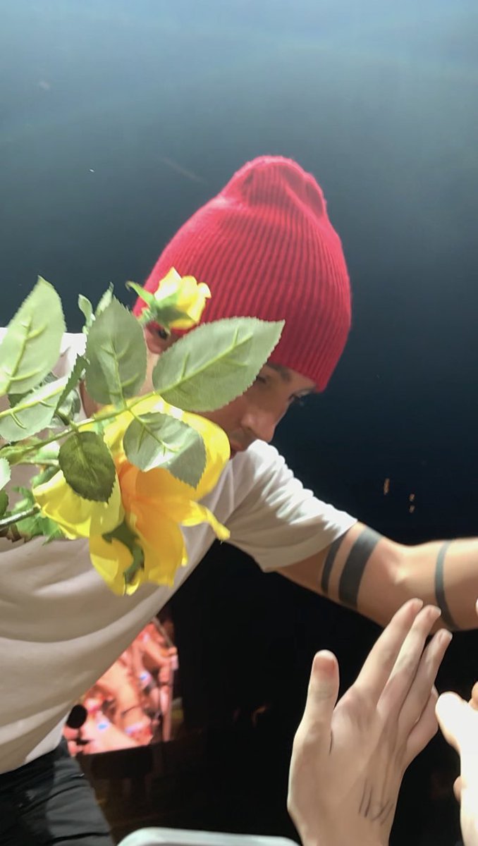 hotytylcr's tweet photo. Here’s some really pretty photos of Tyler I took!! Gn https://t.co/jwjliFuTYo