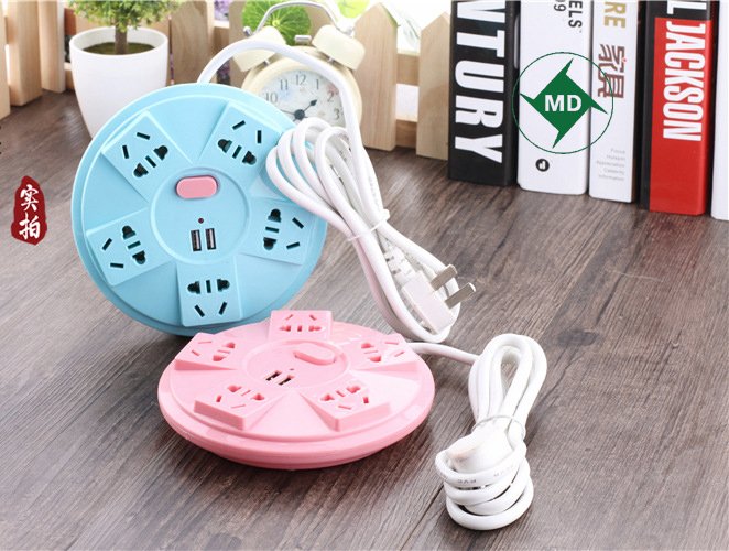 ModiSocket's tweet image. MD182 USB new national standard power strip
Seat size: L*B*H=155*85*33(mm)
Cable length: 1.5m
Product weight: 245g
Rated input: 10A/AC250V
Rated output: 10A/AC250V /2200W
Output of USB module: single port 5V/ 2.1a
Certification: FCC CE