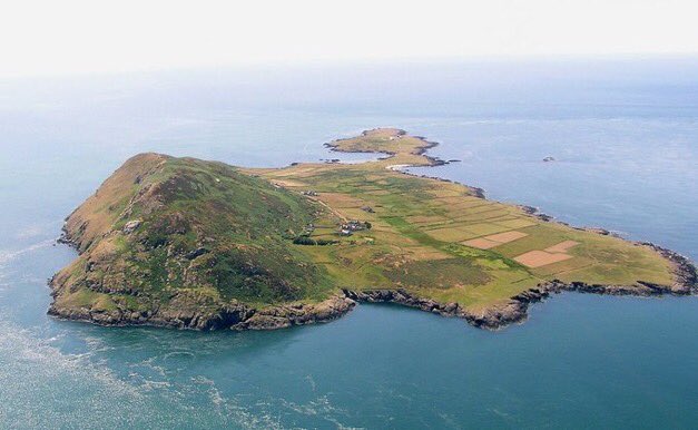 Остров конкой. Ирландия остров Бардси. Полуостров Ллин в Уэльсе. Королевство Бардси. Пенинсула остров.