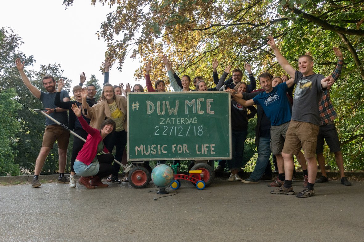 Vanaf vandaag kan je je inschrijven voor de #duwmee wandeling op 22/12 <a href="/mobileschool/">Mobile School</a>. Surf snel naar duwmee.be en schrijf je in zodat je erbij bent op de warmste wandeling van het jaar!  #dewarmsteweek #mfl18