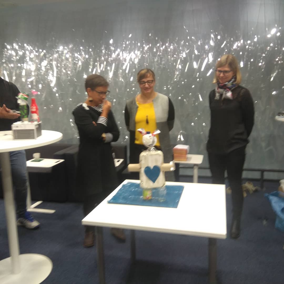 fablab_oulu's tweet photo. STEAM teachers robots built using recycled materials #steaminoulu #steampolku #steampath #steamhackaton Great work!!! https://t.co/bPrEzYqwie
