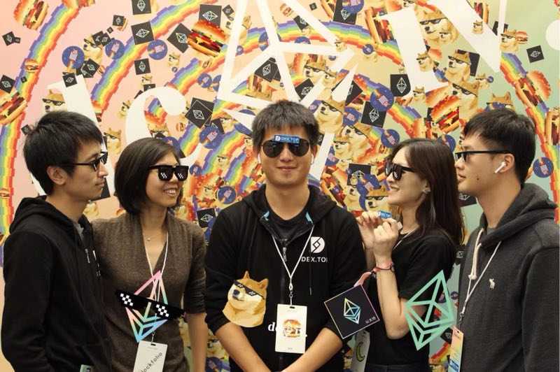 The DEx.top team's at #devcon4! Come say hi! #ethereum