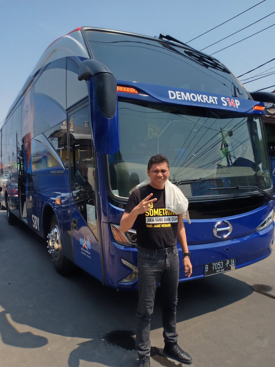 jansen_jsp's tweet photo. Pulang menuju Jakarta.. 

--Terimakasih:
1. Tawamangu 
2. Magetan
3. Karanganyar
4. Solo
5. Klaten
6. Jogya
7. Kulonprogo
8. Purworejo
9. Temanggung
10. Wonosobo
11. Banjarnegara
12. Banyumas
13.Tegal
14. Brebes
15. Kuningan
16. Kab. Cirebon
17. Kota Cirebon

#SBYDemokratTurJawa https://t.co/Hu99Yu3PDN