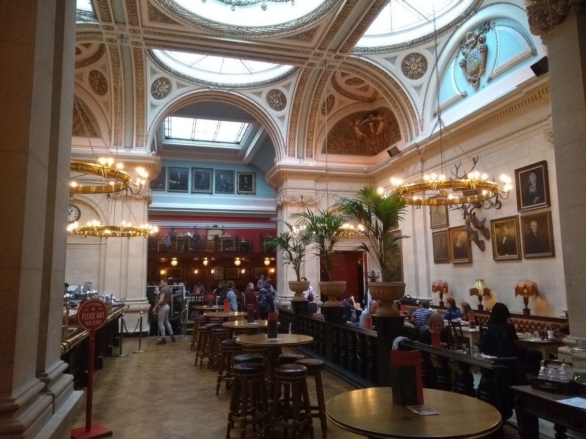TubaRuss's tweet image. Whilst in Bristol to see @DawnSievewright in Twelfth Night we popped into the Cosy Club for lunch. Stunning place to eat!
