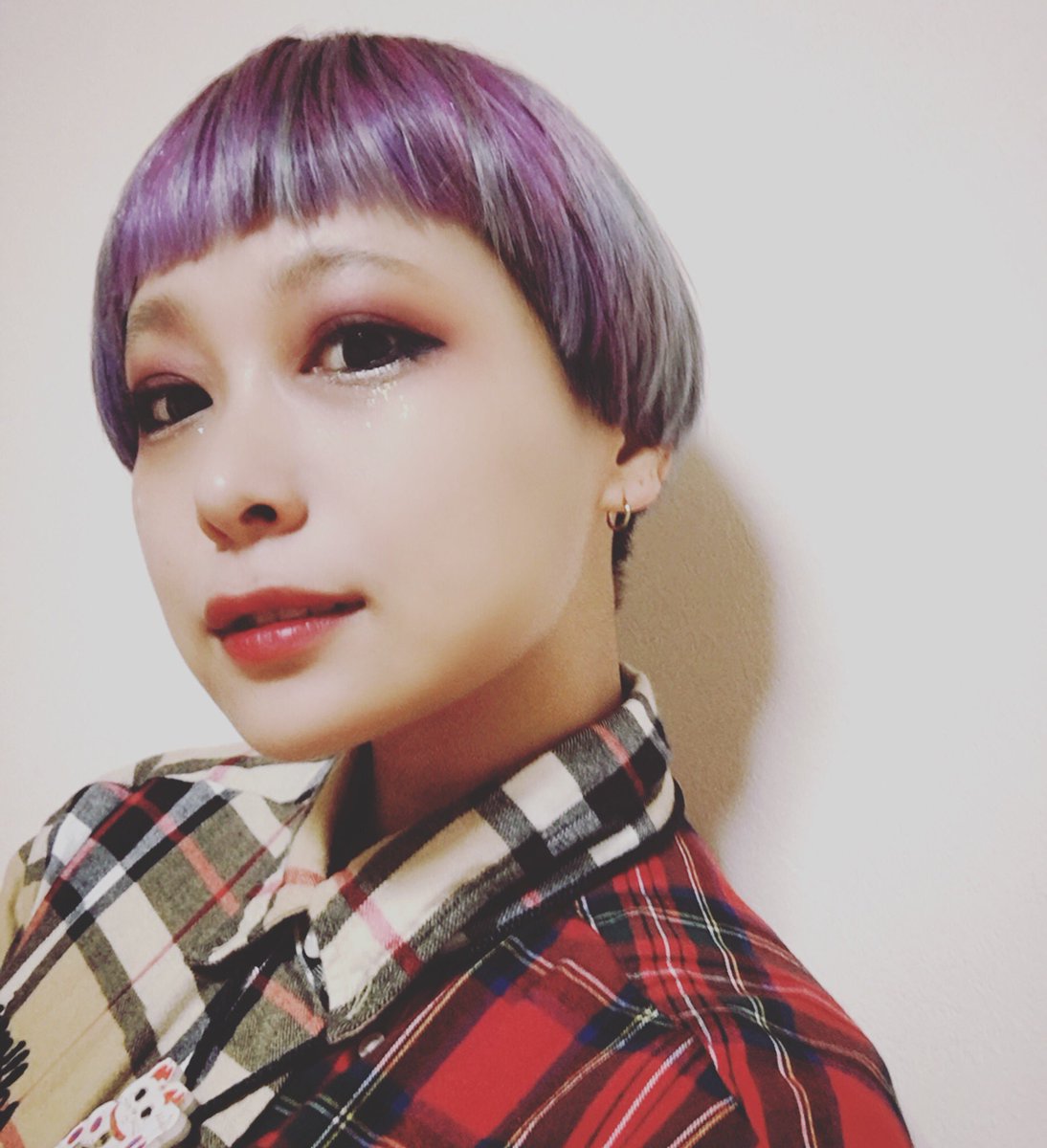 やっぱこの髪型が落ち着く〜( `◟ 、) スッキリCUTしてくれたのは