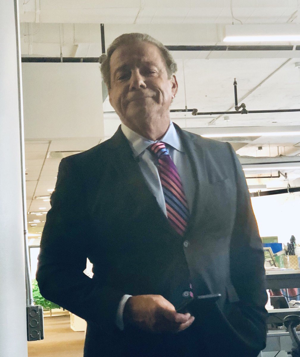 its_amazingamy's tweet photo. Making the rounds with #dinebrands CEO Steve Joyce. He’s just about to go@live on #yflive for @YahooFinance #nyse:DIN. Great work @thienho213! https://t.co/YK34gnaCzY