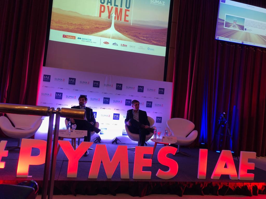 IAE_Austral's tweet photo. #Macroeconomía. "Ajuste y Financiamiento: El ajuste genera necesariamente una caída de demanda. Argentina se volvió más pobre" @fmarengo en #SaltoPyme #PymesIAE #IAEBS @PyMES_IAE https://t.co/2rHZiht84x