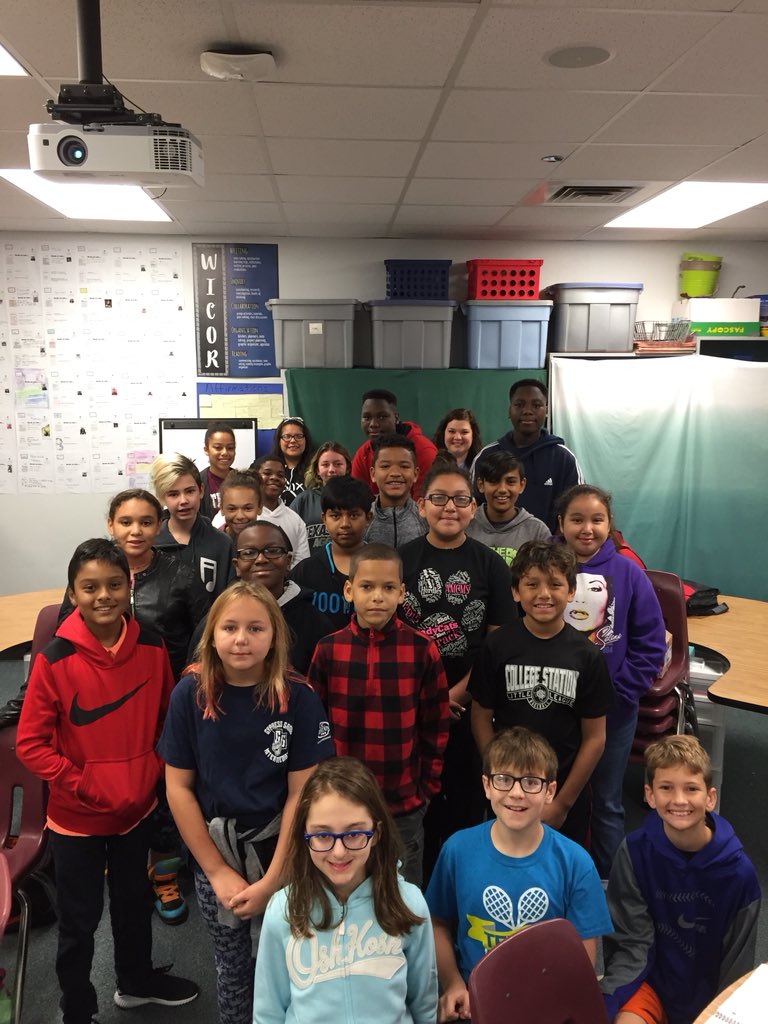 AvidGrove's tweet photo. AVID CLUB at Cypress Grove. #cgavid18 #CGCats @cypressgrove @CSISD_AVID #successCSISD https://t.co/6AoisncBwj