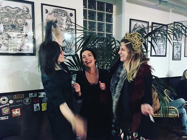 GiuliaSpallino's tweet photo. WOW #wow #amore #felicita #ridi #semprecosi #inkclub #medusa #amiche #sobrieta https://t.co/EPjGijllvL