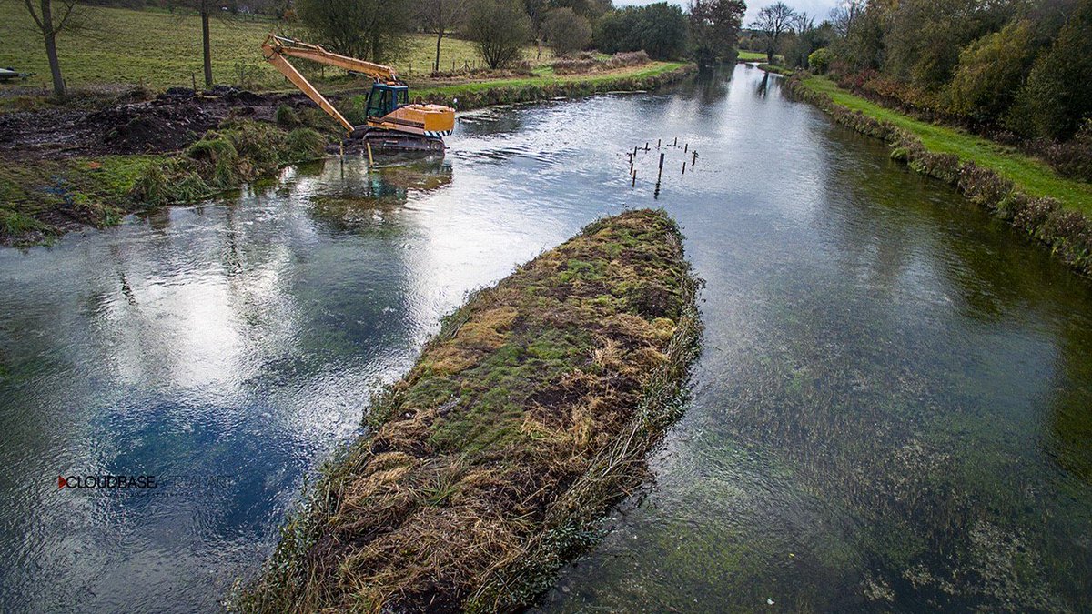 Fish_Ecology_SE's tweet image. Work has started on the second, smaller island in the River Test @ Compton

These islands aim to diversify in-stream flows, kick-start natural processes &amp;amp; create more complex habitat #forfishsake #chalkstream #biodiversity

@EnvAgencySE #RiverRestoration #loveyourriver