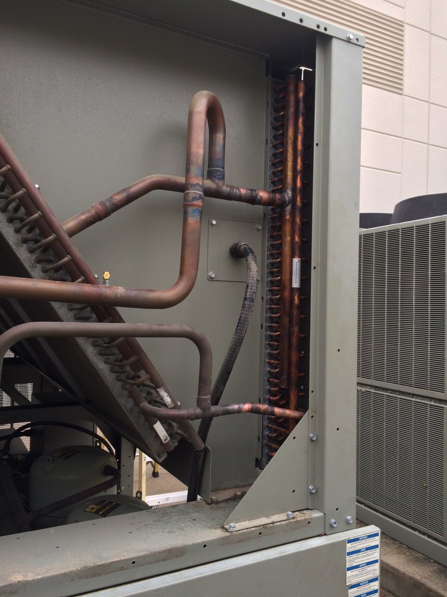 nwcoils's tweet photo. We built the coils for this Trane unit CGAM090 and they fit like a glove #coils #replacementcoils #trane #oem #chillers #hvac #hvaclife #mechanicalcontractor #CGAM090 https://t.co/ZrLnm7zAls