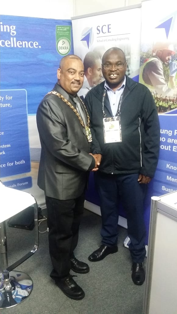 The_CESA's tweet photo. Newly elected President of @imesa_za, Randeer Kasserchun visits @The_CESA exhibition stand at #IMESA2018 currently taking place at the Boardwalk Hotel, Port Elizabeth. Are you attending? Don't forget to come see our friendly representatives. #InnovativeInfrastructureSolutions https://t.co/cge3OjBCH5