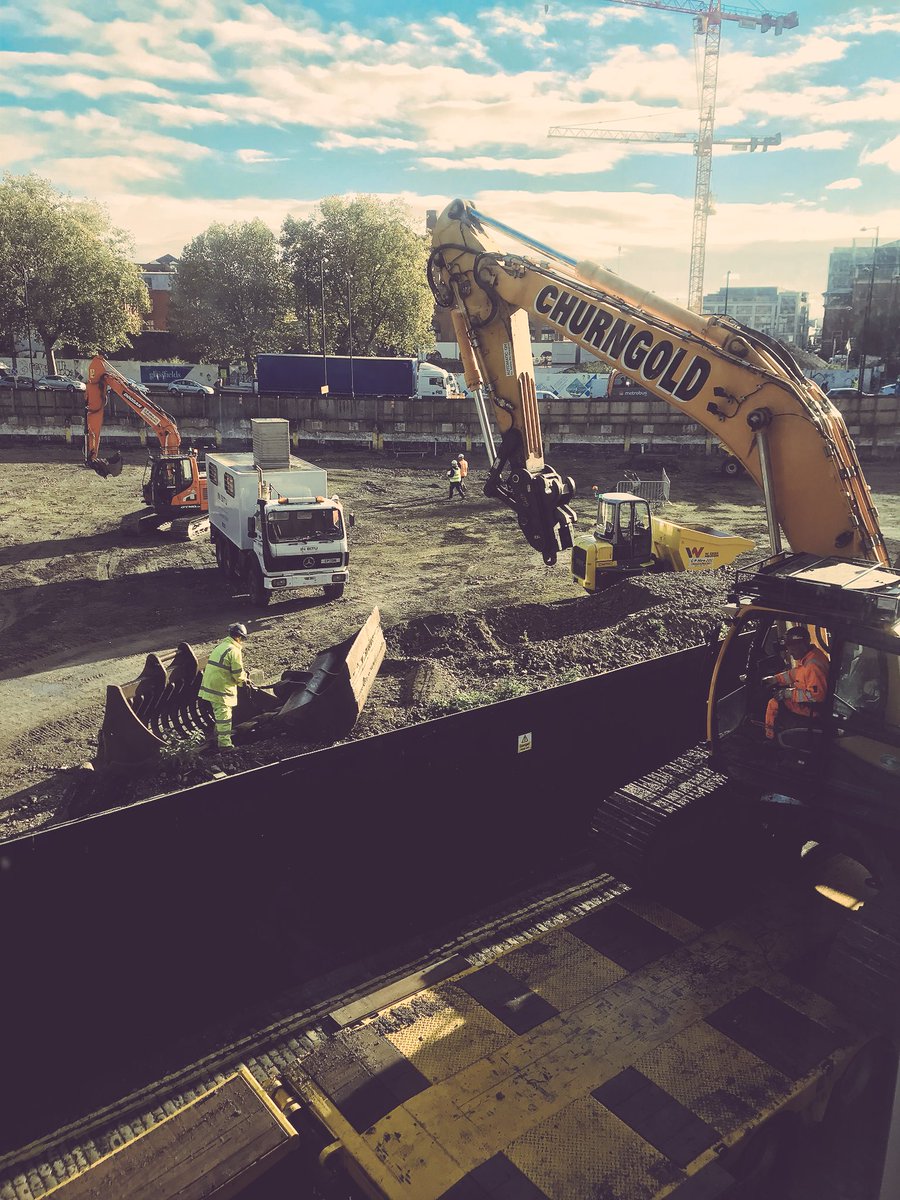 HRuddleMRICS's tweet photo. Following our South West and Wales Office Market Report launch yesterday it’s great to see @AXAIMRealAssets #bellhammer on site at #assembly #cheeselane #bristol #bristoloffices #weneedyou #recordrents #recordyields #recordcapitalvalues @LSHtweets @PeterPmusgrove @RoxiFoster13 https://t.co/3OWupVR11G