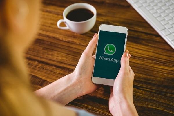 JagbaniOnline's tweet image. #WhatsApp ਲਿਆਇਆ #NewFeature, ਹੁਣ ਗਰੁੱਪ ਚੈਟ ਦੌਰਾਨ ਕਰੋ #PrivateReply
jagbani.punjabkesari.in/gadgets/news/w… 
#GroupChat @WhatsApp