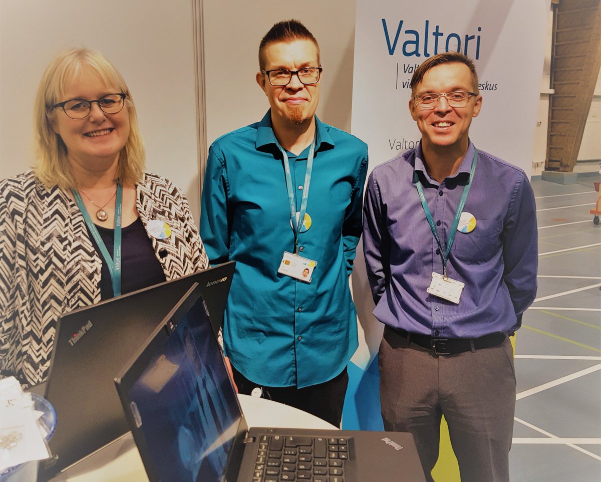 Valtori_'s tweet photo. Hoi #TalentIT -messuilijat! Tulkaa hakemaan turvallisuutta syksyn pimeneviin iltoihin meidän ständiltä. #TalentIT2018 #valtiollatöissä #valtiollefi #rekry #ICT https://t.co/ivYeNn2uWe