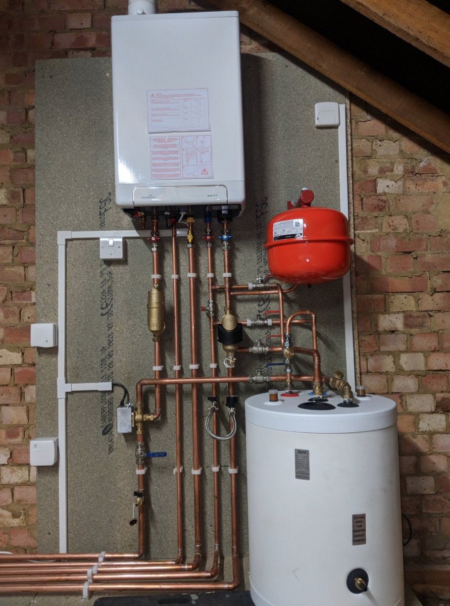 CanetisTech's tweet image. A nice little #TBT to this recent install from @Robinson_Heat of our Combi SuperFlow technology, supplied by the team @theintergasshop  👌

We just love seeing installation photos! 😍

#ThrowbackThursday