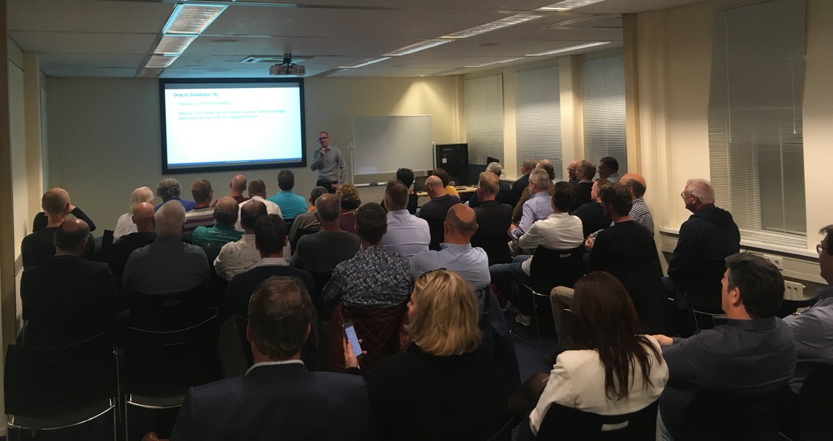 Transfer_ICT's tweet photo. Gisteravond hebben we weer ons Transfer Café gehouden. Patrick Munne gaf tekst en uitleg over de nieuwe features van Oracle Database 18c.
Wat een grote opkomst. Fijn dat u er was, ondanks al het oponthoud op & rondom de snelwegen!
#OracleDatabase18c #features https://t.co/ooR748gScX