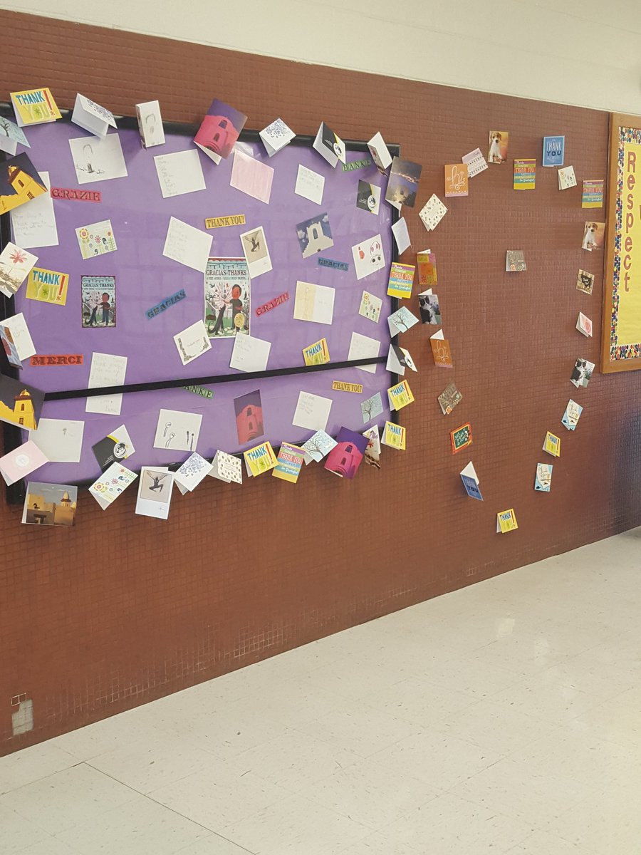 rhernandez7777's tweet photo. Book of the month "Gracias." Students wrote thank you notes to people or things who are they thankful for. Leadership Team Rocks 💖 @RangersRivera #IamEPISD #episdcounseling https://t.co/g8sEYiYLsJ