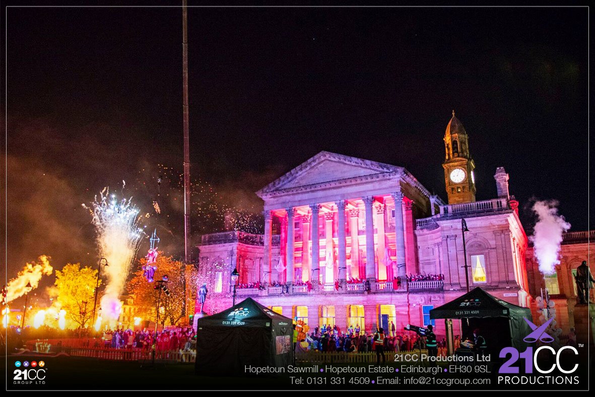 21CC_Group's tweet photo. We had a a 'spooktacular' time last weekend in Paisley. It really was a Lighting Effects, Artists & Performance Extravaganza
#21CCevents #21CCproductions #21CCpyro #EventsScotland #YOYP2018 https://t.co/AV9bG6FcOG
