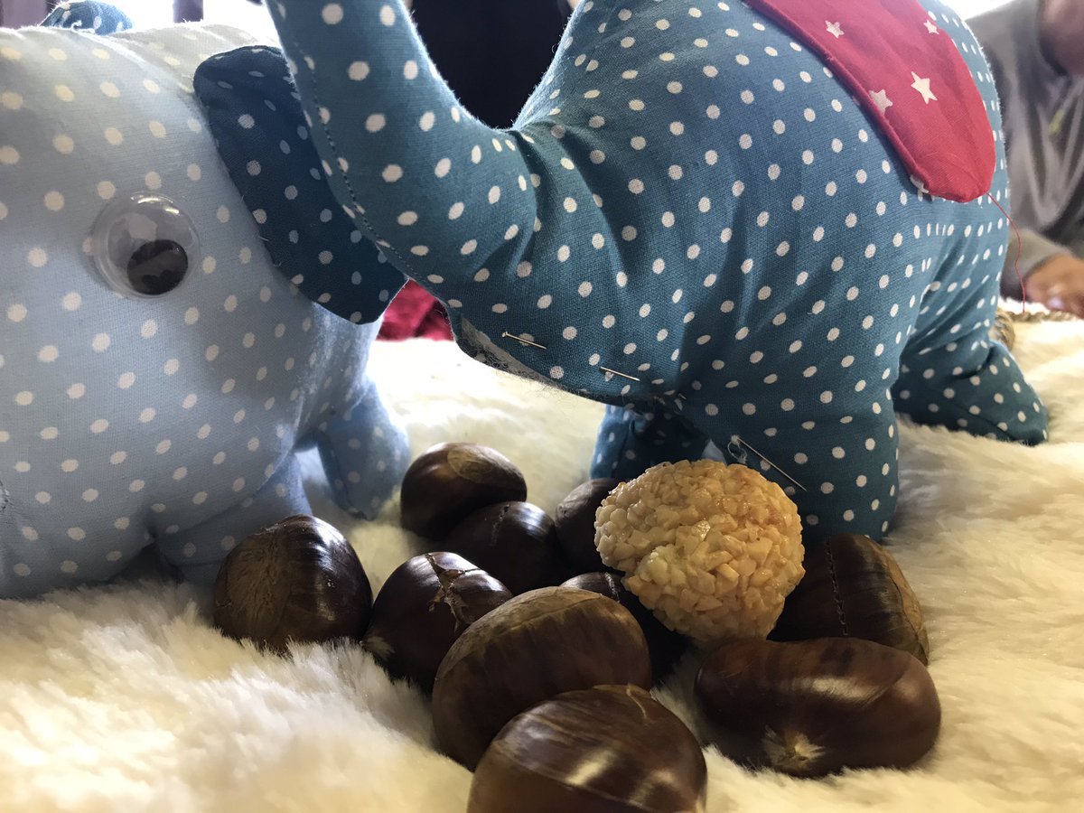 Bona castanyada!!! #castanyada #castanya #castañas #panallets #tardor #bojum #bodum #elefantderubi #rubicity #somculturapopular