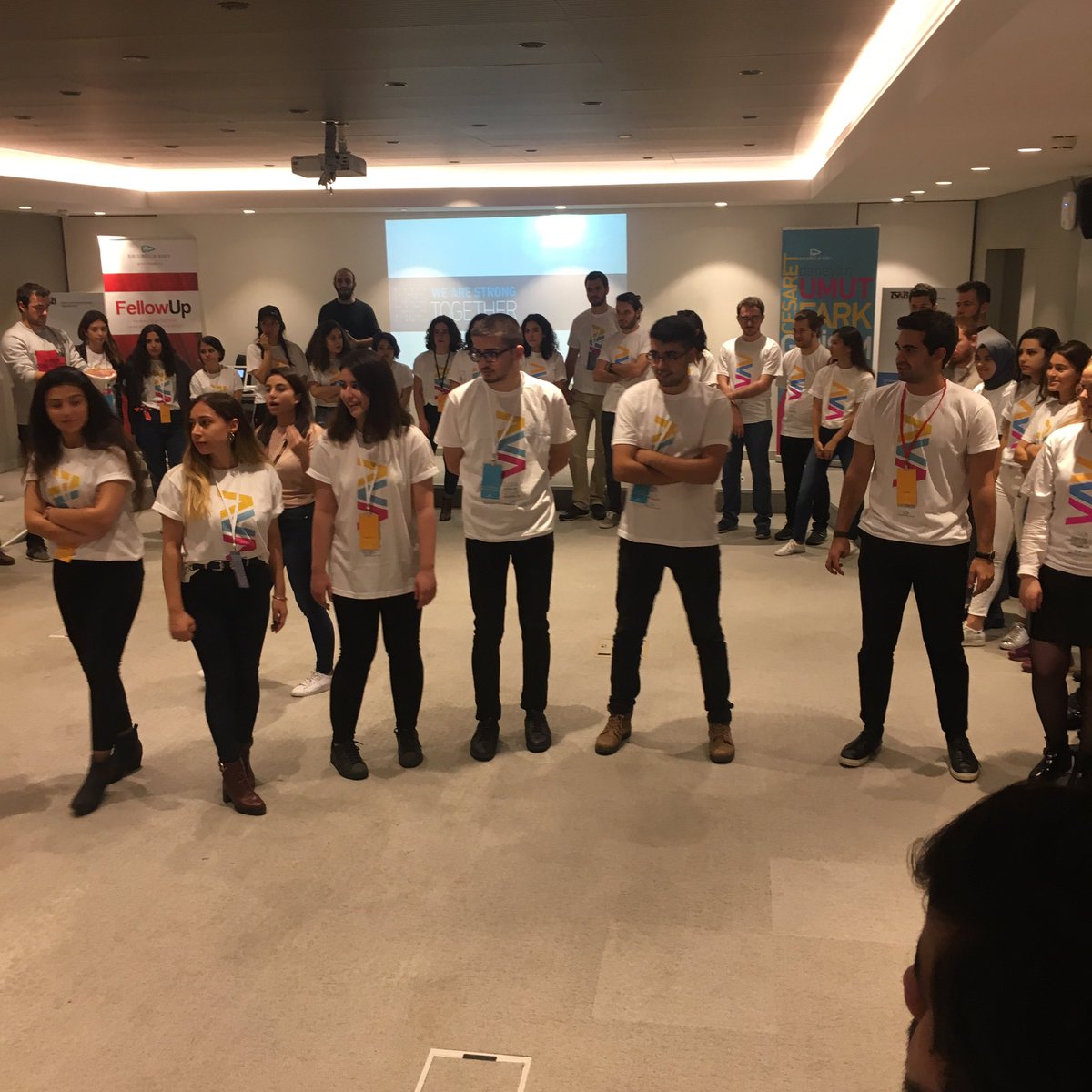 girvak's tweet photo. #fellowup’ta öğle yemeğinden sonra #fellow2018 ve eski dönem fellowları bir araya geldi. https://t.co/CnPS8eHekH