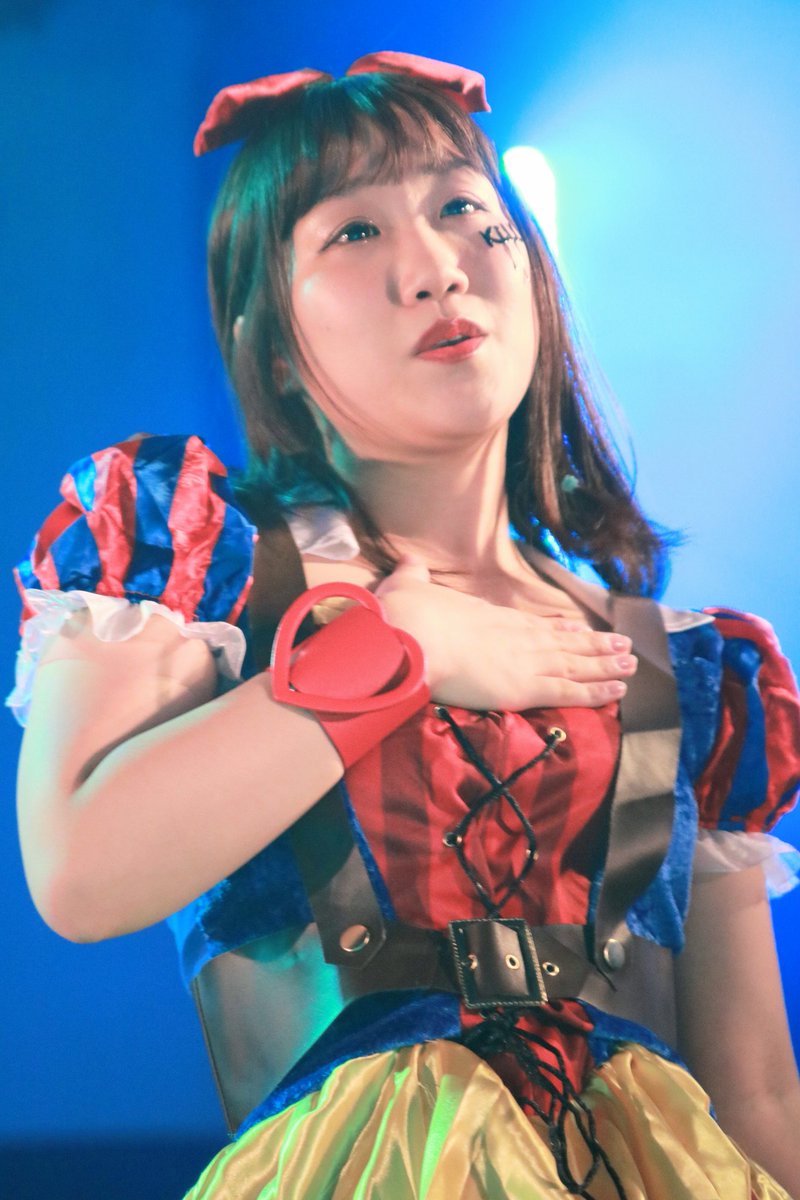 pocca84's tweet photo. SB5Jラストライブ morph-tokyo 2018.10.30
ライブ写真るんぴ②
#るんぴ #前田かおり #SB5J https://t.co/K6m5sDb1Pp