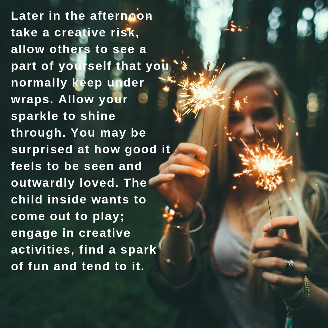 astrolore's tweet photo. Thursday, November 1, 2018
#astrology #leomoon #creativerisk #sparkle #comeouttoplay https://t.co/6DKIlNwggg