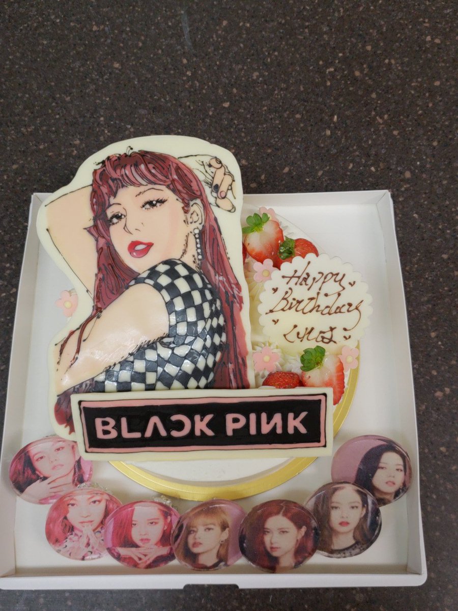 Shinfula در توییتر 似顔絵のイラストプレート 土台はショートケーキ お誕生日おめでとうございます Blackpink 誕生日ケーキ シンフラ