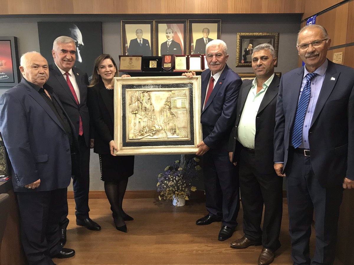arzuerdemtc's tweet photo. Aksaray Milletvekilimiz Sayın Ramazan Kaşlı Bey, Aksaray Minibüsçüler Odası Başkan Vekili Adil Özçelik ve yönetim kurulu üyeleri ziyaretimize gelmiştir. Birliğimiz daim olsun. https://t.co/1cWfKjZTha