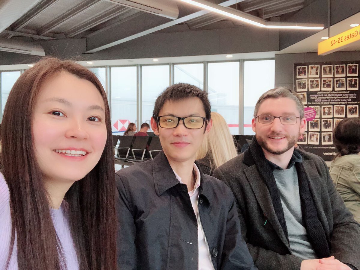 vivien_ba's tweet photo. Heading off to SfN with the lovely team! Exciting! #SfN18 @EdwardCHarding https://t.co/5f6sLmxCy8