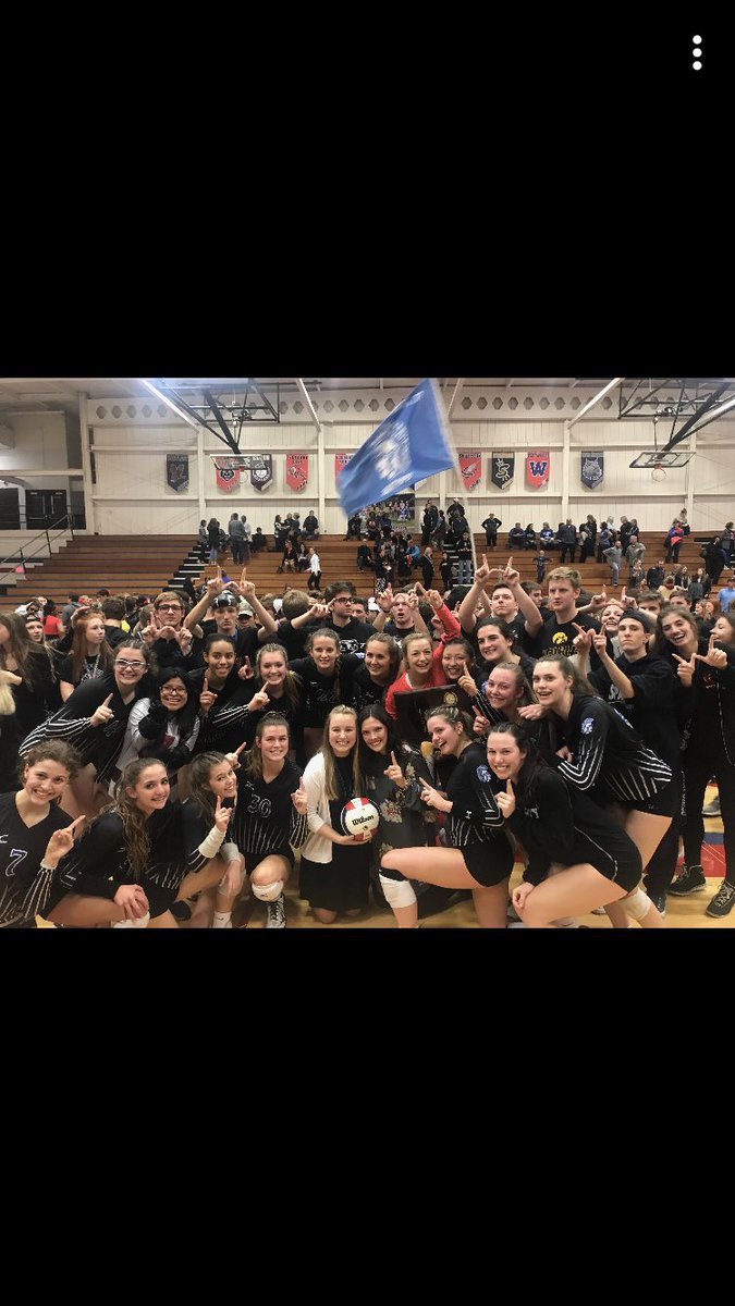 SFHSBlueCrew19's tweet photo. Girls Volleyball keeps on winning!!! Next game is Friday night at 7 against Chicago Latin at Timothy Christian! Be there to show ur support again! #State #WeGotBread https://t.co/tPSnbkDeyI
