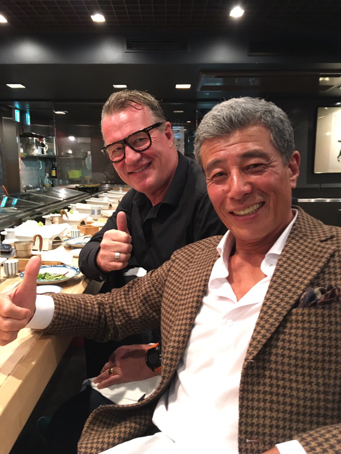 舘ひろし ラグビーワールドカップ19prキャプテン オールブラックスのレジェンド ジョン カーワンと久しぶりの再会 圧倒的なパワーとスピードを兼ね備えた彼は 現役時代は怪物ウイングと恐れられ 世界中の選手が憧れる存在でした