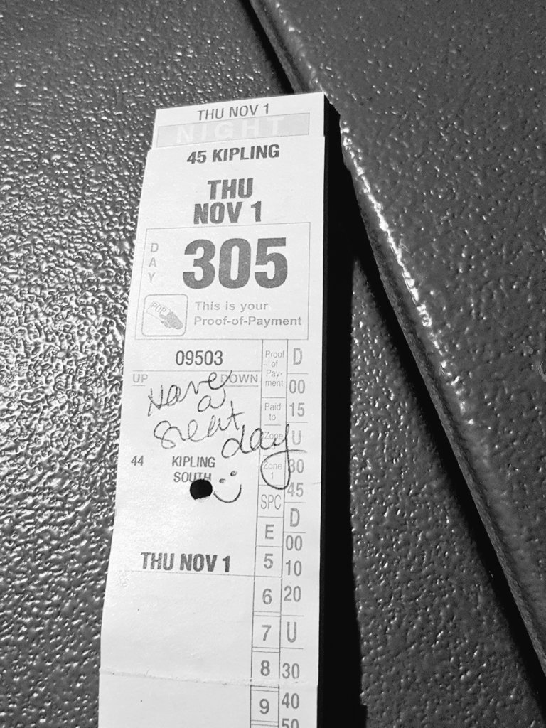 ItsJennyJ's tweet image. Good morning 🙋🏾‍♀️
Have an awesome Thursday! 
#yourfavoritedriver
#onthe44
#rubywoo
#mac
#shouldcallitttcredinstead