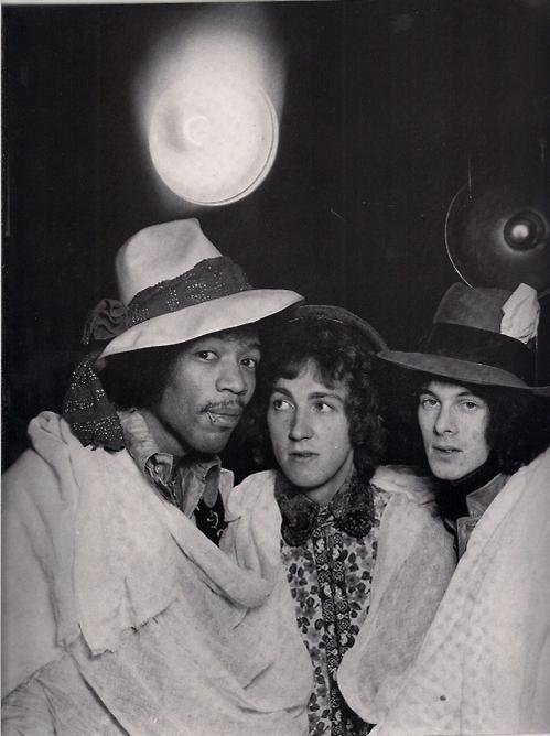 crockpics's tweet photo. The Jimi Hendrix Experience, 1967 https://t.co/JDO8NuvOVd