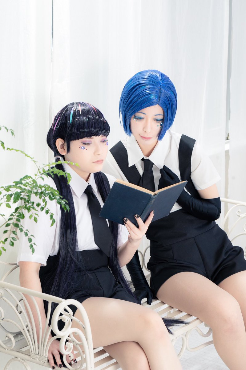 ぽてと 贅肉亡くします Cosplay 宝石の国 ネープチー 何読んでるの 真剣 ネプチュナイト らこさん ベニトアイト ぽてと Photo 多野さん Mkb 38 宝石の国コスプレ部