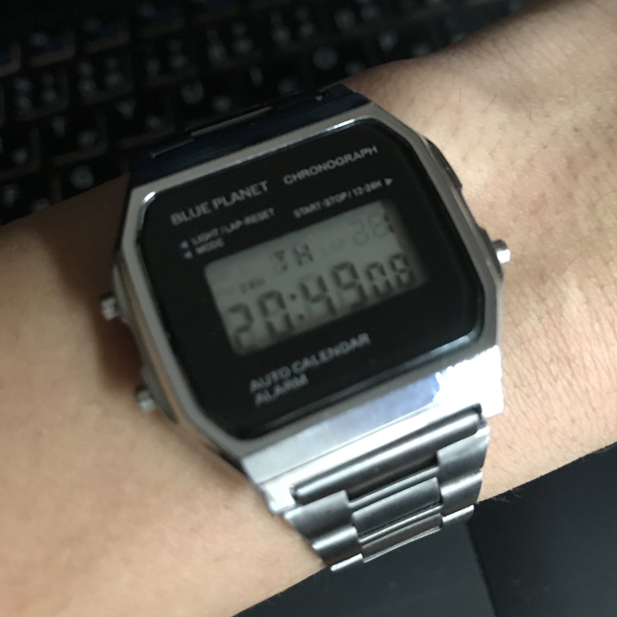 test ツイッターメディア - 今使ってる時計を見て、大概のやつはこんな勘違いをしてくれる。

1. Apple Watchかと思う！
              ↓
2. 違う、チプカシかな？
              ↓
3. ブルプラ、つまりチープチャイナだ
#ダイソー #BLUEPLANET https://t.co/AxCP6t4jTM