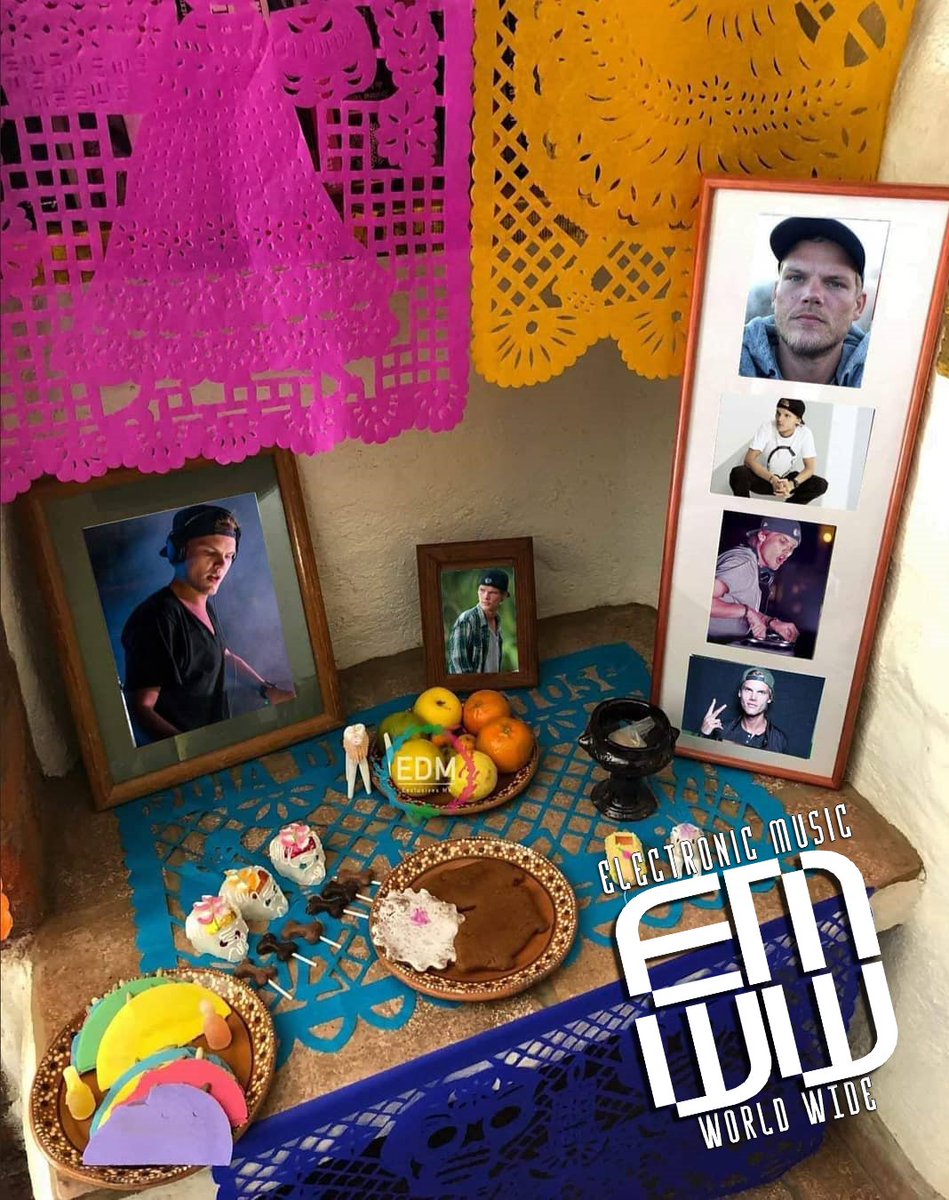 Feliz día #DiaDeMuertos #Ofrenda
Recordando a un grande #Aviccii #EDM #EMWW