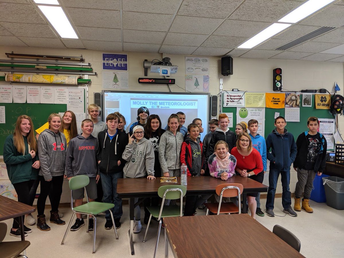 fultonjrraiders's tweet photo. Many thanks to all of the presenters who made out Career Day a success! @garycarpentier @MollyTott @meredithleece #fultonraiders https://t.co/yPmzhKFu2z